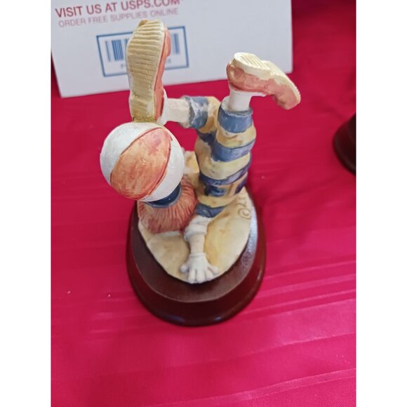 Leonardo Vtg performance clown figurine "5"tall - Picture 3 of 10